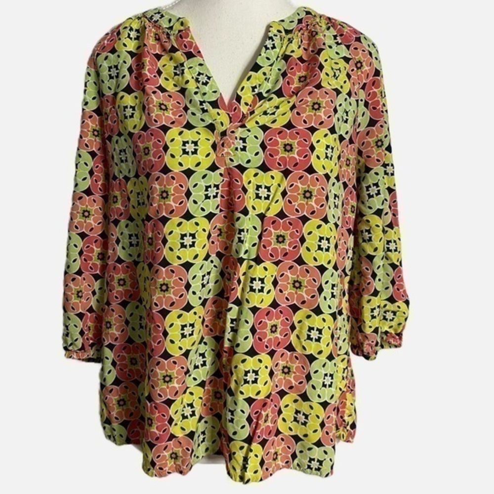 Crown & Ivy Colorful Geometric Print 3/4 Sleeve Rayon Top